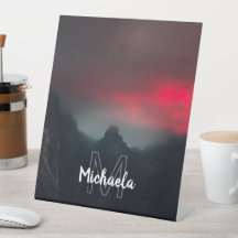 Brennende Wolken, Nebel und Berge Monogramm