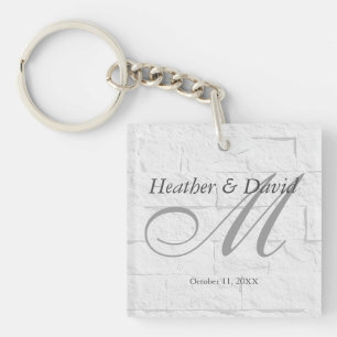 Brick Wall Calligraphy Script Monogram Wedding Schlüsselanhänger