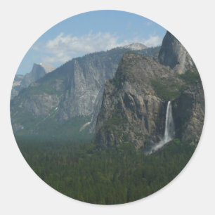 Bridalveil Falls und Half Dome im Yosemite Runder Aufkleber
