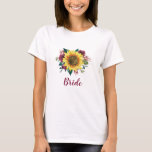 Bride Floral Sonnenblume Burgund Rose Hochzeit T-Shirt<br><div class="desc">Dieser T - Shirt mit Brautblumen und bordeauxfarbenen Rose zeichnet sich durch ein Blumendesign in Aquarelltönen aus. Personalisieren Sie es mit Ihrem eigenen Text. Matching Produkte sind erhältlich. Bitte besuchen Sie unseren Shop oder schauen Sie sich unsere Kollektionsseiten an,  um das komplette Sortiment zu sehen.</div>