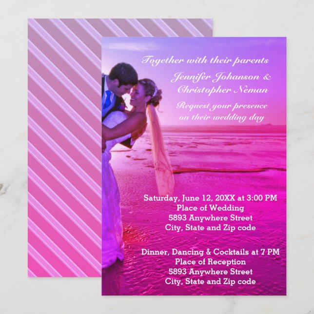 Bride & Groom Lila Sunset Beach Hochzeit einladen Einladung (Vorne/Hinten)