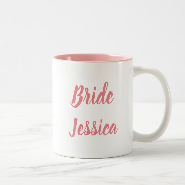 Bride Pink Elegant Script Geschenke Stilvolle Hoch Zweifarbige Tasse (Rechts)