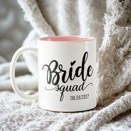 'Bride Squad' moderne, schwarze Schrift Zweifarbige Tasse