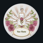Bride Wedding Rose individuelle Name Magnet<br><div class="desc">Braut Hochzeit Rose individuelle Name Magnet, T - Shirt, Hochzeitskleid, Hochzeitsgeschenke von ArtMuvz Illustration. Passend individualisierbares Hochzeitssemble, Empfang, Probe Dinner Bekleidung. KLICKEN SIE AUF "DIESE VORLAGE PERSONALISIEREN", und bearbeiten Sie dann die Felder für Ihr persönliches Geschenk. Sie können Ihren Namen hinzufügen oder Text hinzufügen. Dieser Hochzeitsmagnet kann individuell angepasst werden,...</div>