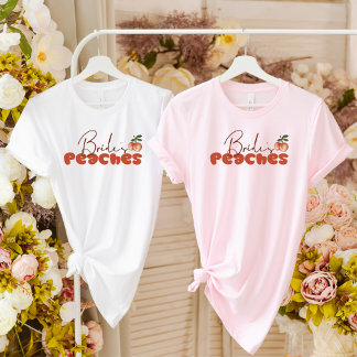 Bride's Peaches Retro Schriftart Savannah Bachelor T-Shirt