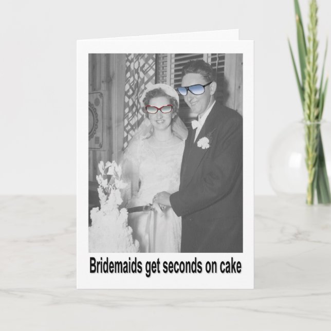 Bridesmädchen bekommen Sekunden auf dem Kuchen Einladung (Vorderseite)