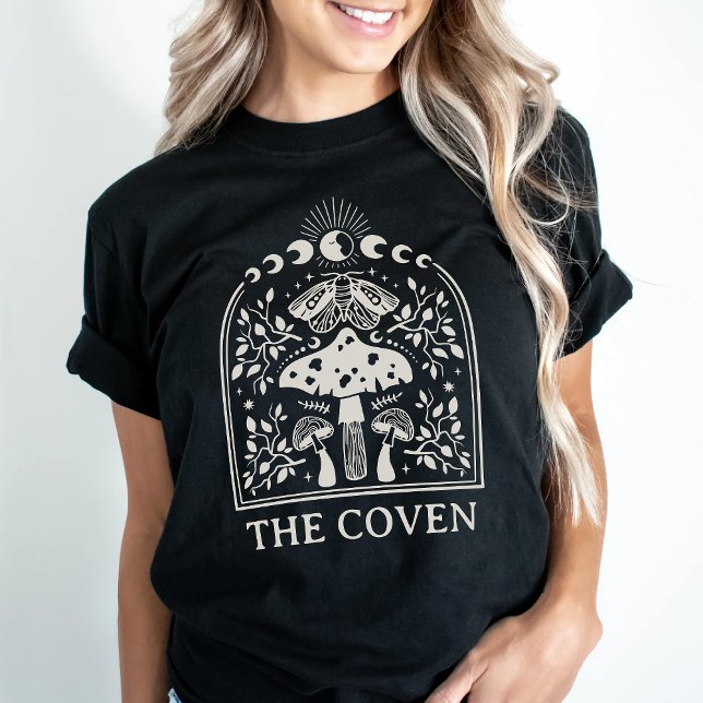 Bridesmaid Dark Boho Coven Bachelorette T-Shirt (Von Creator hochgeladen)