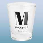 Bridesmaid Monogram Name Schnapsglas<br><div class="desc">Modern typography minimalist monogram name design which can be changed to personalize. Perfect for thanking your Bridesmaid for all their help and support in making your wedding amazing.</div>