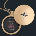 Bridesmaid Wedding Day Keepake Geschenk Personalis Medaillon<br><div class="desc">Brautjungfrau Hochzeitstag Keepake Geschenk. Personalisierte goldverputzte Kette Bearbeiten Sie die Namen,  Daten und Texte.</div>