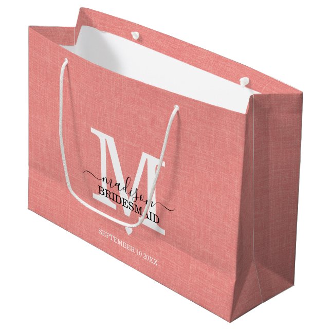 Bridesmaid Wedgram Modern Pink & White Große Geschenktüte (Vorderseite Schrägansicht)