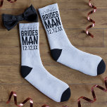 Bridesman Brautparty Custom White Wedding Socks Socken<br><div class="desc">Welcher Bridesman würde nicht als Dankeschön ein Paar schwarz-weiße Hochzeitssocken Liebe geben? Ich kenne keinen,  der das nicht tun würde. Fügen Sie seinen Namen und Ihr Hochzeitsdatum hinzu und ändern Sie vielleicht die Farbe zu seinem Favoriten</div>