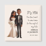 Bridge and Groom Illustration mit Liebe Zitat Magnet<br><div class="desc">Bride and Groom Illustration mit Liebe Zitaten Gastgeschenke Hochzeiten Magnet Elevieren Sie Ihre Hochzeit mit unseren "Bride and Groom Illustration Gastgeschenke Hochzeiten mit Liebe Zitate Magnet." Liebe Zitate geschrieben "Es ist IHR, der ich gewollt habe, Zuhause für die Erholung meines Lebens zu kommen" Personalisieren Sie diese charmanten Magnete mit Ihren...</div>