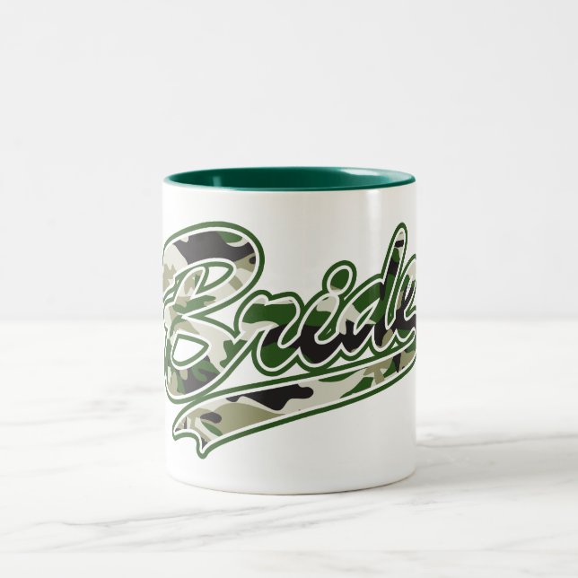 Bridge/Military Green Camouflage Zweifarbige Tasse (Mittel)