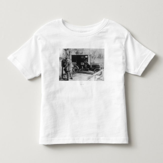 Briefträger mit "vereinigte Post-" Automobil Kleinkind T-shirt (Vorderseite)