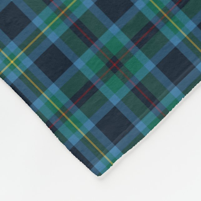 Bright Blue und Green Miller Clan Tartan Fleecedecke (Ecke)