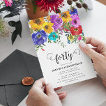 Bright & Bold Florals 40. Geburtstag Einladung<br><div class="desc">Helle und kühn blumengeschmückte Einladungen zum 40. Geburtstag,  die für jedes Alter angepasst werden können. Das Design umfasst kalligraphische Schriftzeichen,  handbemalte Aquarellfarben-Blume mit grünem Blattwerk und eine klassisch elegante Geburtstagsvorlage,  die leicht zu verändern ist.</div>