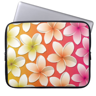 Bright Frangipani/ Plumeria flowers Laptopschutzhülle