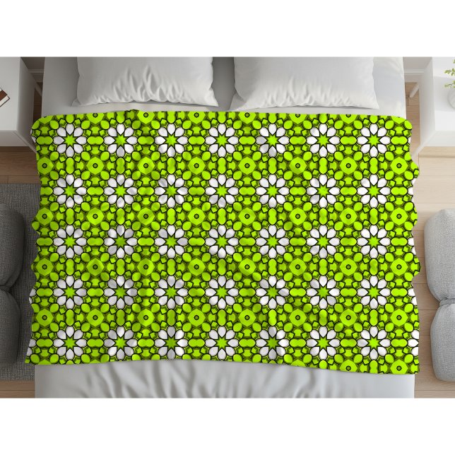 Bright green and white floral patterned fleecedecke (Von Creator hochgeladen)