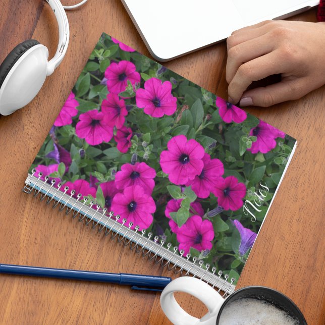 Bright Pink Petunias Floral Notizblock (In Situ)