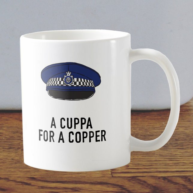 Britischer Polizist mit flatter Cap - Kuppa für Ku Kaffeetasse (Von Creator hochgeladen)