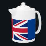British Teapot, die Jack Flag der Union<br><div class="desc">Genießen Sie Ihren heißen Tee in dieser farbenfrohen Teekanne, die mit der Flagge Großbritanniens illustriert ist. Sie können diesen Topf mit authentischen Tees im britischen Stil füllen, wie z.B. den englischen Frühstückstee oder den Earl Gray Tee. Aber ich erlaube Ihnen auch (nicht sagen King Charles), dass Sie dies mit leckerem...</div>