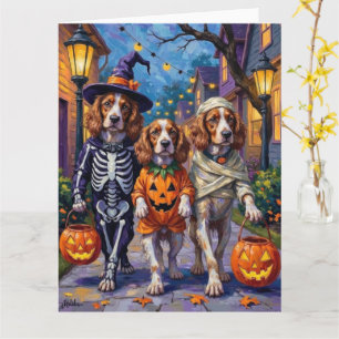 Brittany Spaniel beim Trick-or-Treat an Halloween Karte