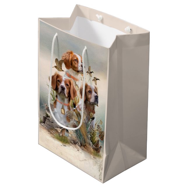 Brittany Spaniel , Leidenschaft für Vögel Mittlere Geschenktüte (Vorderseite Schrägansicht)