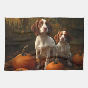 Brittany Spaniel Welpe Herbstvergnügen Kürbis Geschirrtuch