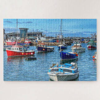 Brixham-Flotte: Farbige Boote und Hafenleben