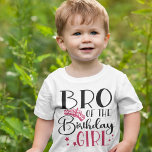 Bro of the Birthday Girl Customized Squad Matching T-Shirt<br><div class="desc">Suchen Sie ein Shirt zum Geburtstag, das Ihr Party komplett macht? Schauen Sie sich nur unsere passenden Geburtstags-Crew-Shirts an! Diese stilvollen T-Shirts sind perfekt für jeden Geburtstagsfeier. Unsere passenden Shirts sind ein tolles Geschenk für Ihre Freunde und Familie und können als Teamkollegen oder als Gruppentee zusammengefasst werden. Mit so vielen...</div>
