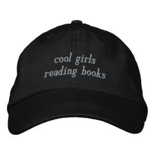 Brodée cool lisant des livres brodés casquette