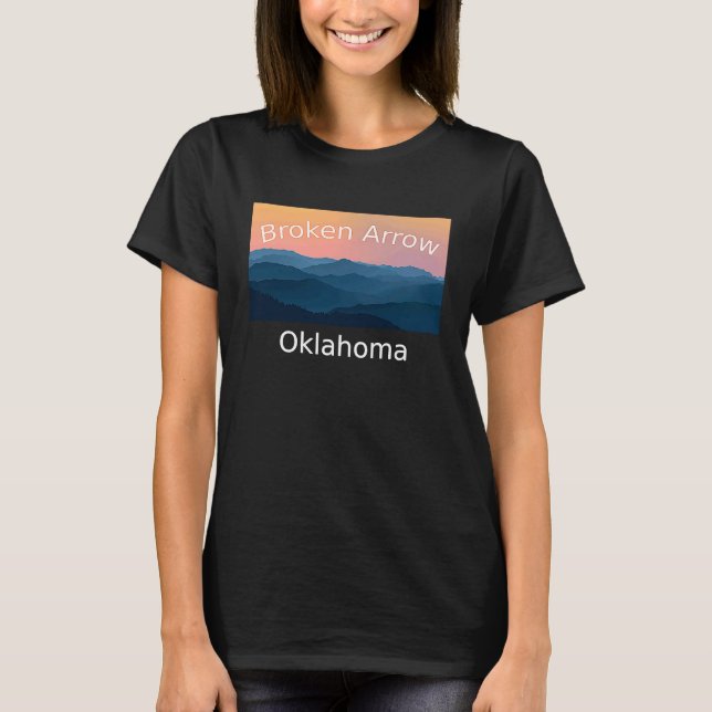Broken Arrow Oklahoma Mountain Sonnenuntergang Hei T-Shirt (Vorderseite)