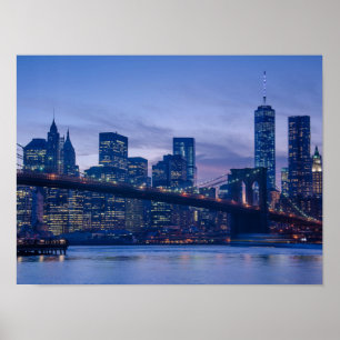 Brooklyn Bridge bei Dämmerung Poster
