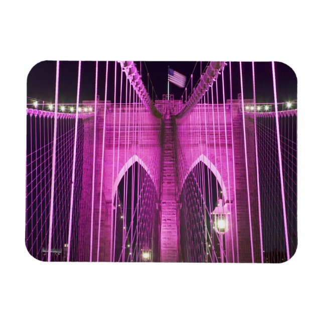 Brooklyn Bridge Lit Lila Magnet (Horizontal)