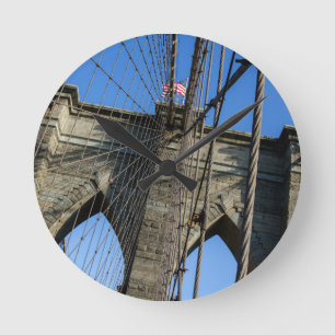 Brooklyn-Brücke 02 Runde Wanduhr