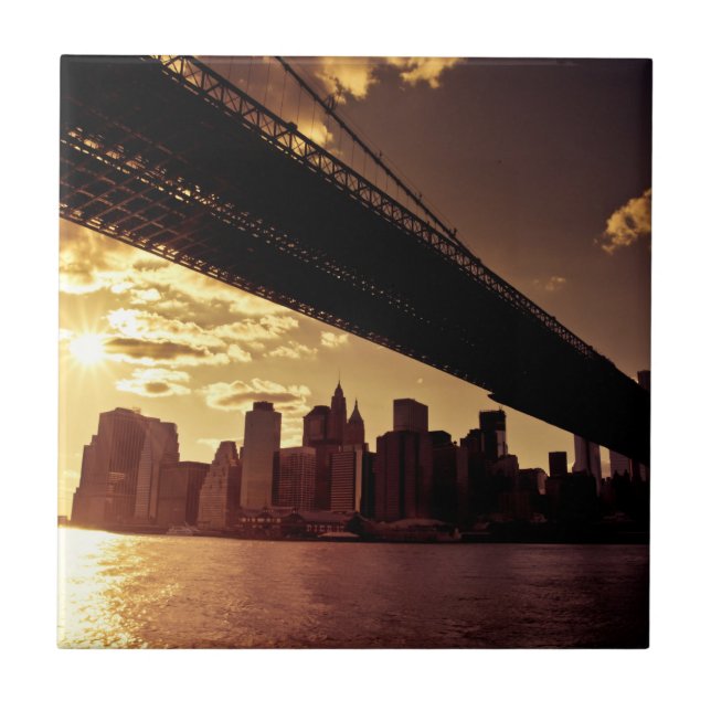 Brooklyn-Brücke mit New- York Citywolkenkratzern Fliese (Vorderseite)