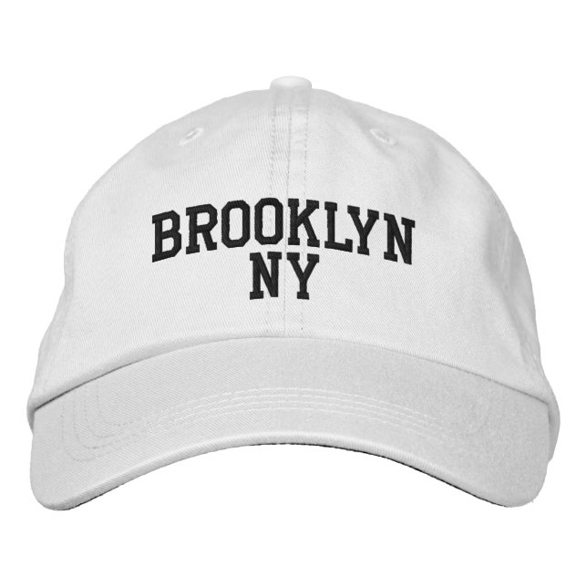 BROOKLYN NY Simple Black on White Bestickte Baseballkappe (Vorderseite)