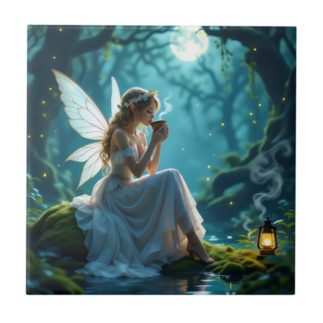 Brötchen und Kaffee verzauberter Wald Fliese (Vorderseite)