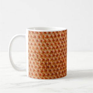 Brottextur mit vielen Punkten (nach dem Kochen auf Kaffeetasse