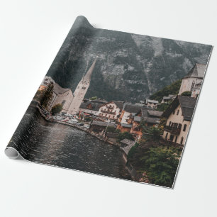 BROWES UND WEISS KONKRETES GEBÄUDE IN DER NÄHE DES GESCHENKPAPIER