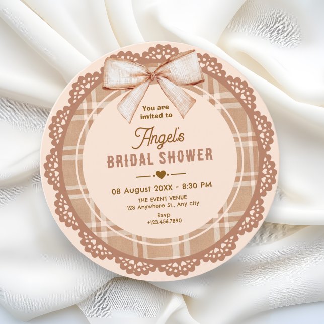 Brown beige bow plaid bridal shower einladung (Von Creator hochgeladen)