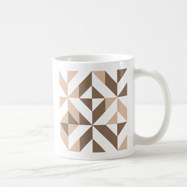 Brown Beige Geometric Cube Pattern Kaffeetasse (Rechts)