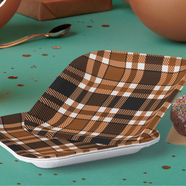 Brown Black White Flannel Tartan Pattern Design  Pappteller (Von Creator hochgeladen)