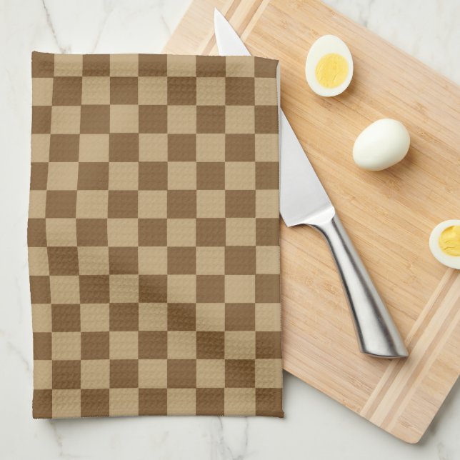 Brown Classic Checkerboard von Shirley Taylor Handtuch (Viertel Falte)