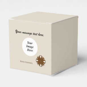 Brown Clover Ribbon Template von Kenneth Yoncich Geschenkschachtel