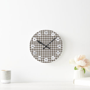 Brown Combination Houndstooth by Shirley Taylor Runde Wanduhr