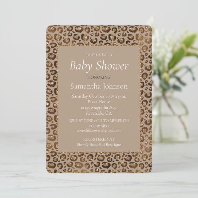 Brown Cream Leopard Print Animal Print Glitzer Einladung (Stehend Vorderseite)