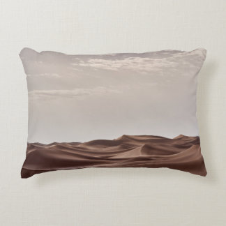 BROWN DESERT UNTER WEISSEN SCHWEINEN DEKOKISSEN