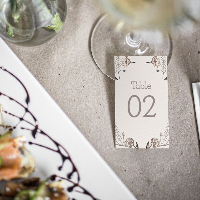 Brown Floral Wedding Theme Tischnummer (Table numbers to help your guests)