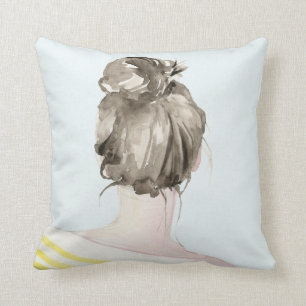 Brown Hair Top Knot Bun Kissen